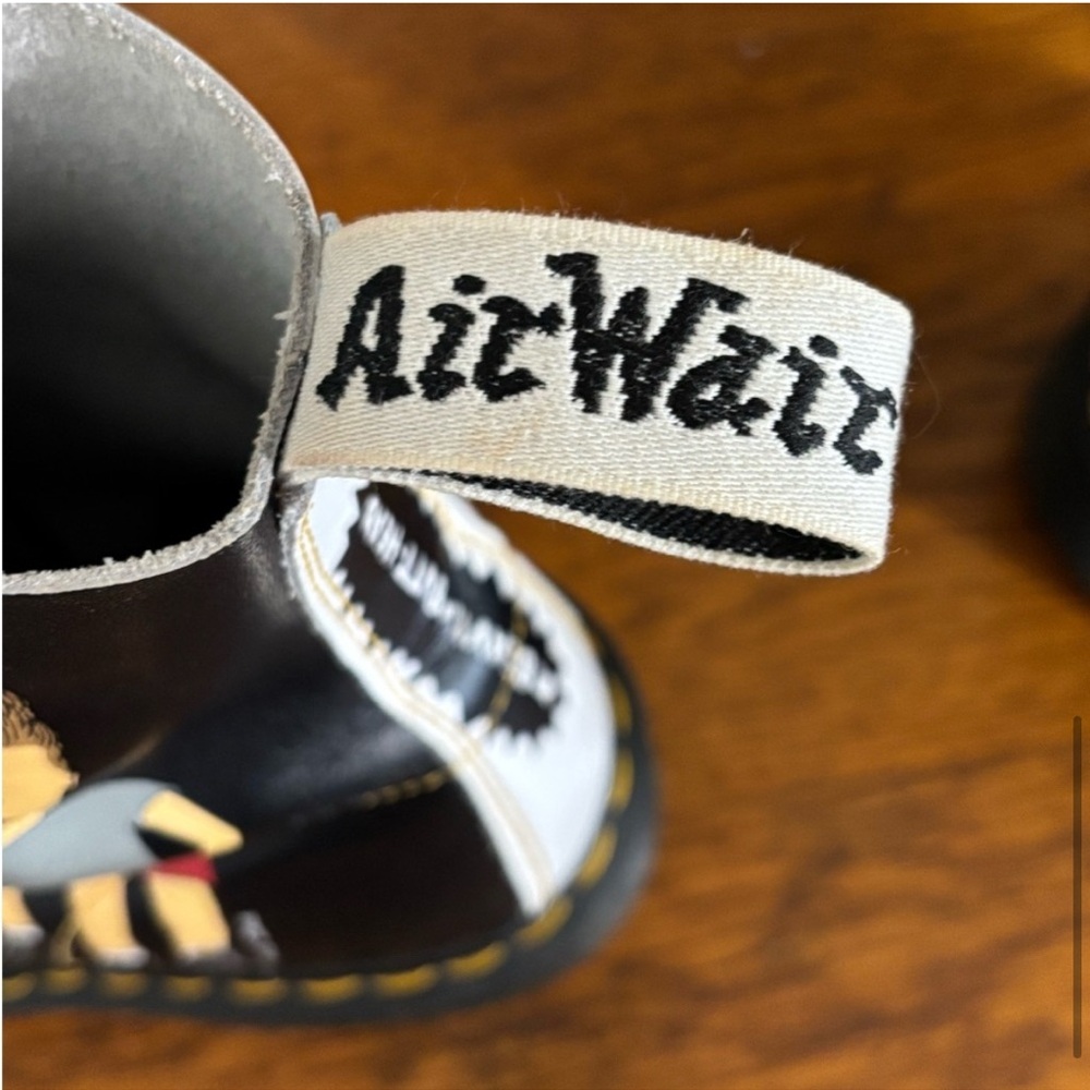 Dr. Martens PASCAL Beavis and Butthead leather boots with artwork Mike Judge 11 - Picture 8 of 14